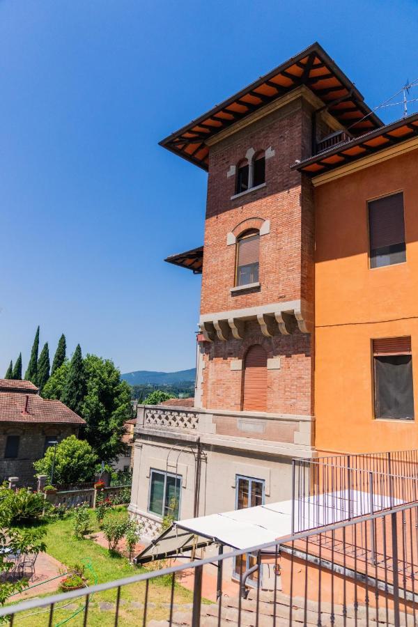 Attico In Villa Storica - Dolcevita Holiday Florenz Exterior foto